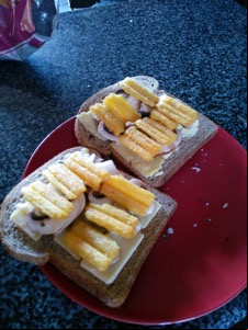 Brown bread with Frazzles, mushrooms and brie
